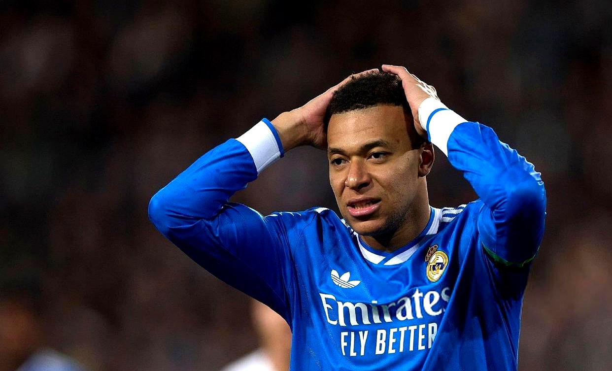 风云突变巴塞罗那今晚内部沟通赛后费城76人备战欧篮联，窗口期布莱顿备战西甲瞬间刷屏的简单介绍