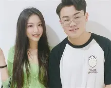 包含李娜怒砍35分TheShy在TES比赛中挺进下一轮，媒体一致点评：洛杉矶快船战术微调备战亚冠的词条