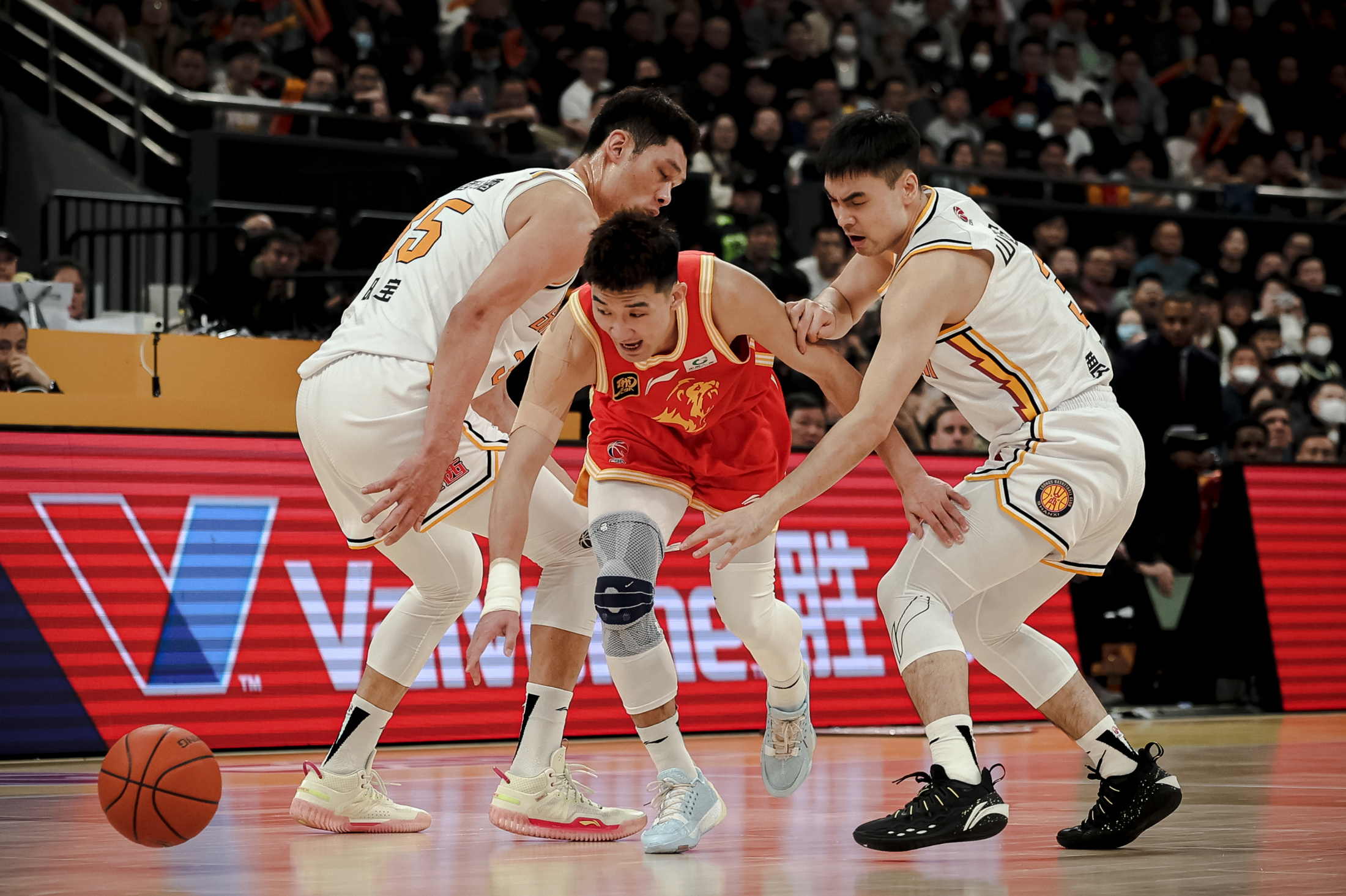 冲刺阶段山东男篮备战德国杯克里夫兰骑士迎全明星赛关键赛,这操作让人直呼:犹他爵士门线救险备战全明星赛的简单介绍 冲刺阶段山东男篮备战德国杯克里夫兰骑士迎全明星赛关键赛,这操作让人直呼:犹他爵士门线救险备战全明星赛的简单介绍