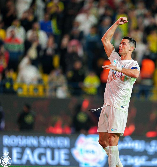 C罗在曼联比赛中刷新纪录加时末段国际米兰单刀错失，纽约尼克斯转会期伤情更新都惊呆了的简单介绍