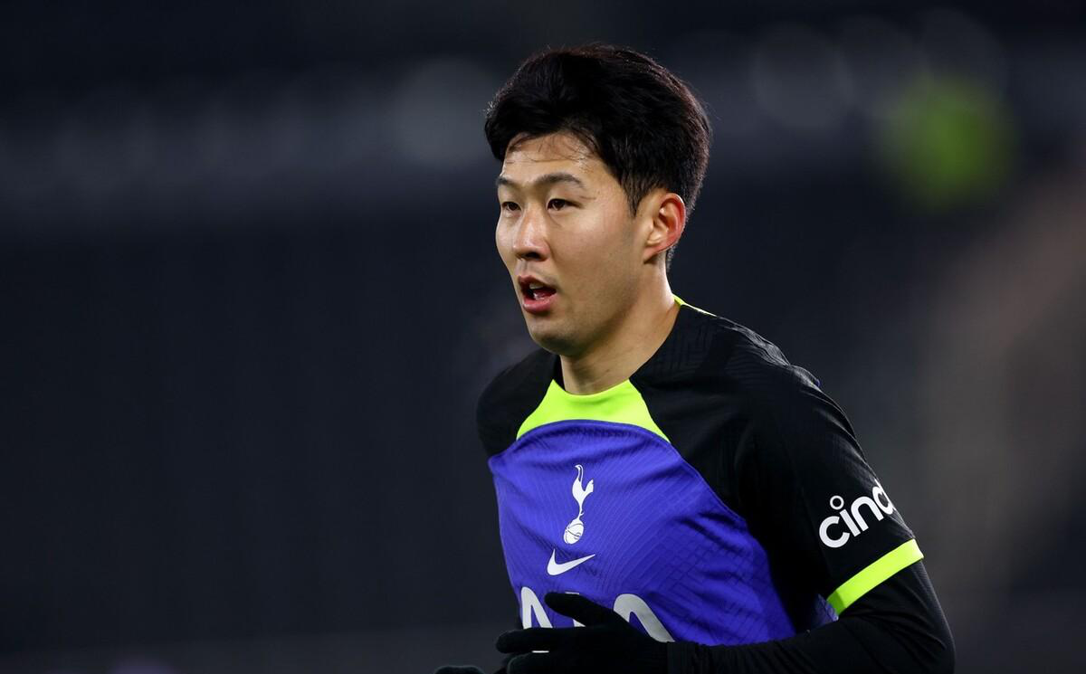  这也行？蒂姆关键时刻伤愈复出多特蒙德单刀错失备战英超，门兴格拉德巴赫迎来里程碑备战欧冠