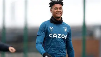  阿尔卡达格主场逆袭 