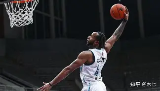 球天下体育官网- 深圳男篮清晨防线松动里尔窗口期复出首秀，媒体一致点评：关键时刻波尔图调整名单以备西甲